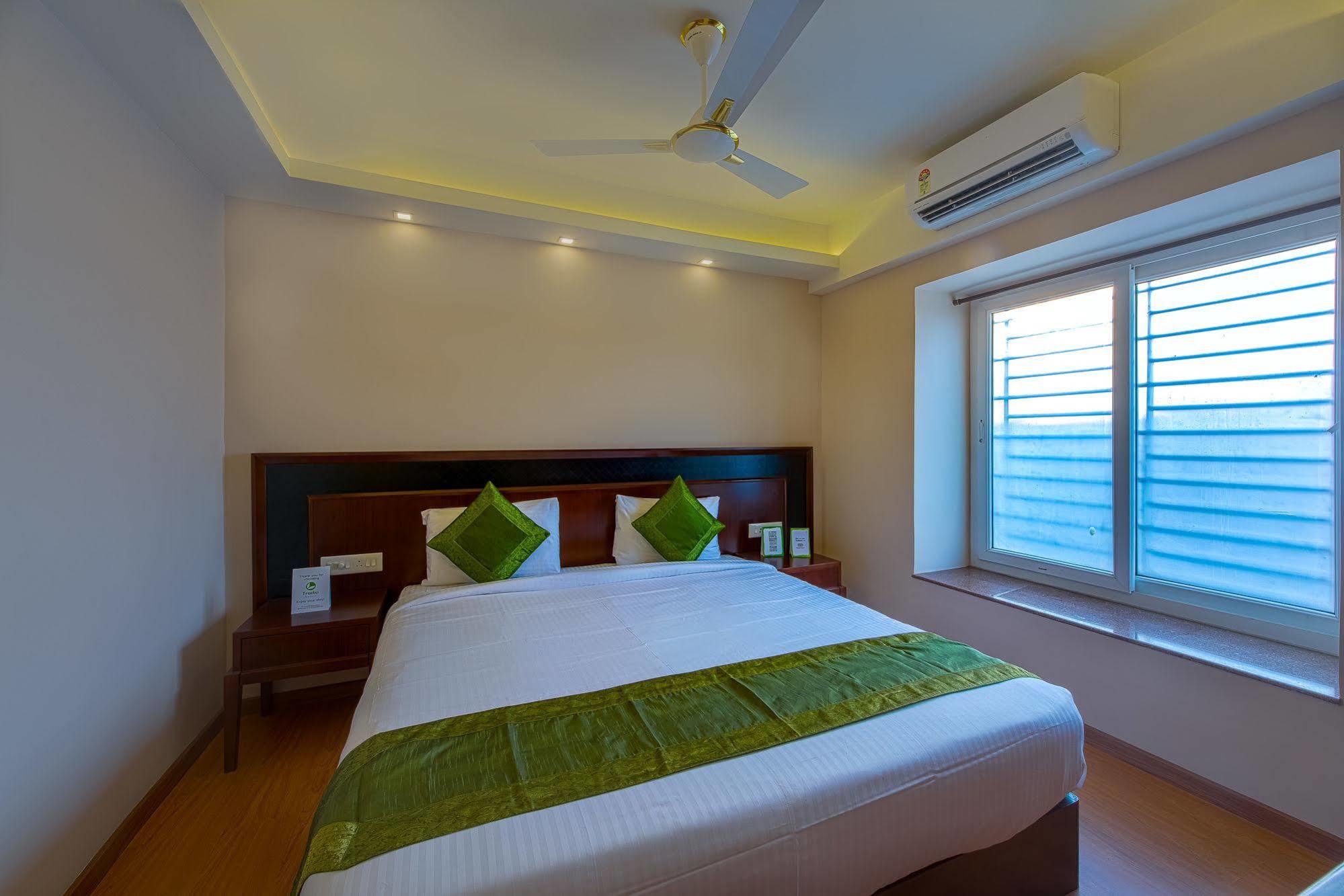 Treebo Vedanta Hotel Kolkata Exterior photo